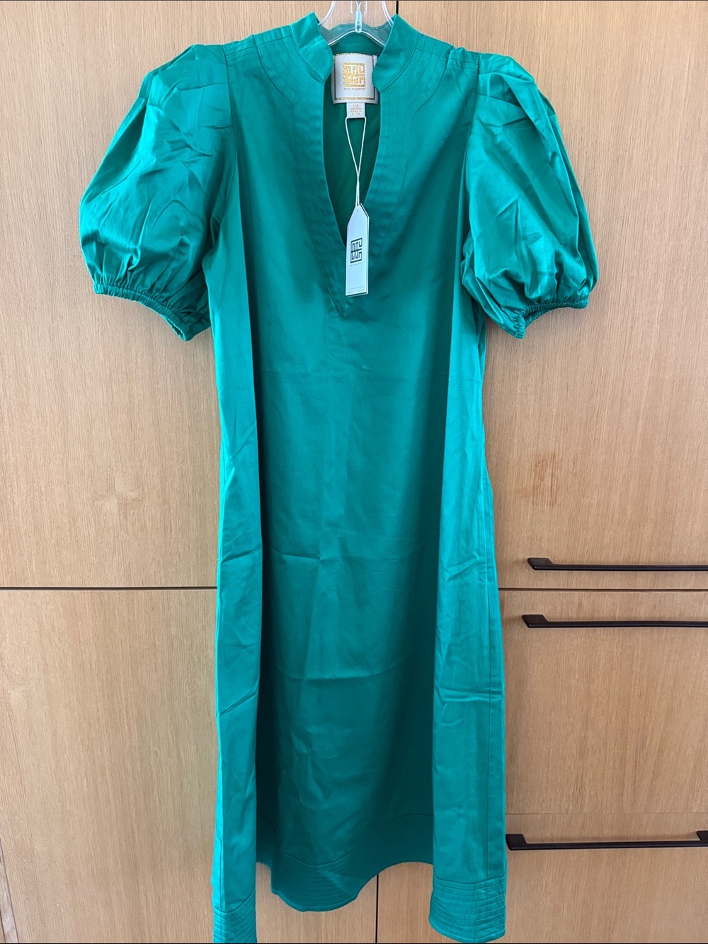 Emily McCarthy Hampton Dress in Jellybean Green Color Womens size XSmall NWT - Picture 2 of 11